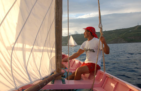 regata de botes baleeiros horta azores - foto Emmanuel Arand - doublefishdesigns.com